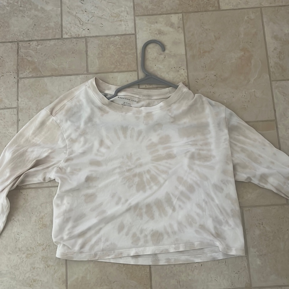 American Eagle cropped long sleeve tee